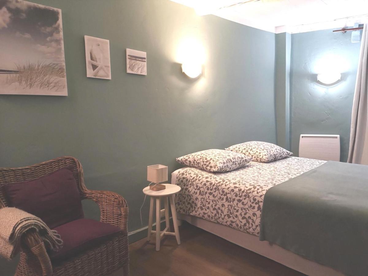 2 Bedrooms 2 Bathrooms Apartment In Old Антиб Экстерьер фото